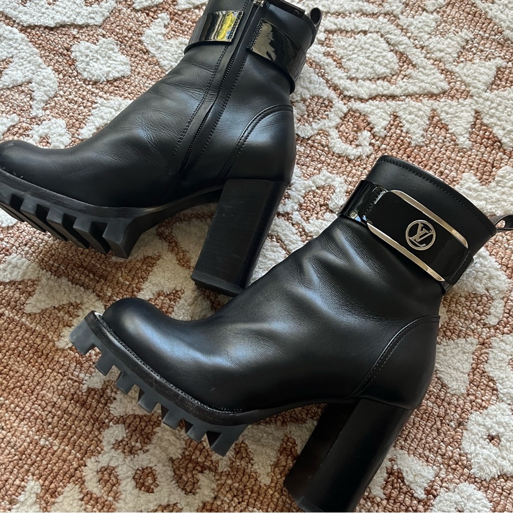 LV Black Boots